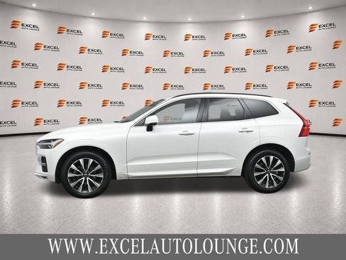 Used 2023 Volvo XC60 B5 Core AWD/4WD image 2