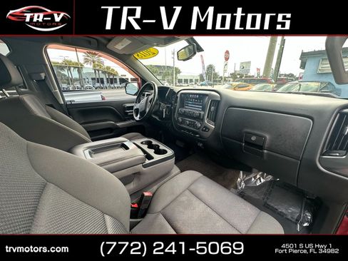 Used 2018 Chevrolet Silverado 1500 LT w/ All Star Edition AWD/4WD image 13