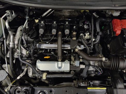 Used 2025 Nissan Versa SV FWD image 30