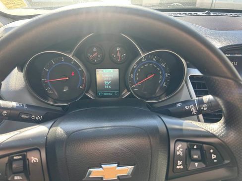 Used 2015 Chevrolet Cruze LT image 12