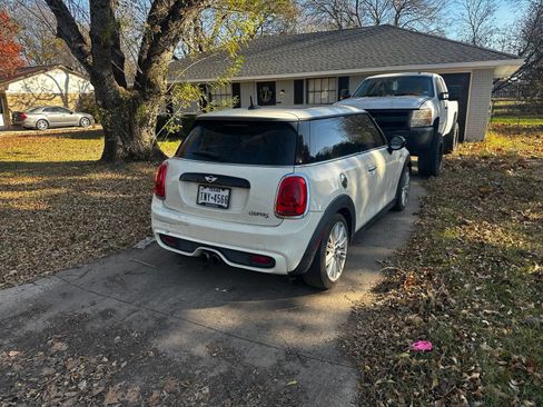 Used 2016 MINI Cooper S FWD image 3