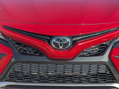 Used 2022 Toyota Camry XSE w/ Navigation Package image 10