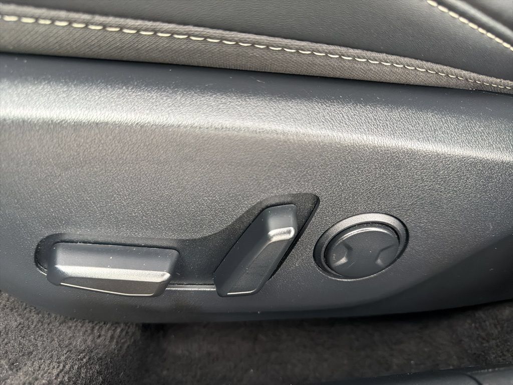 Used 2025 Kia K4 GT-Line w/ GT-Line Sunroof Package FWD image 13