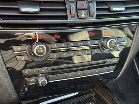 Used 2014 BMW X5 xDrive35d image 38