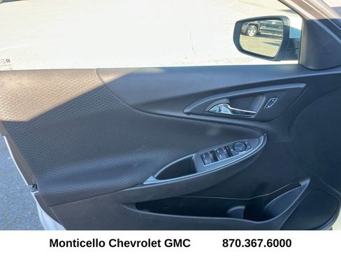 Used 2024 Chevrolet Malibu LS w/ Driver Confidence Package image 20