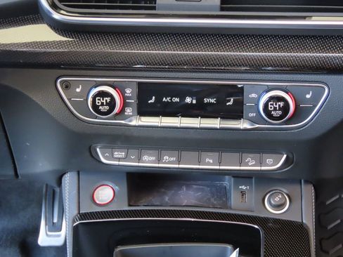 Used 2022 Audi SQ5 Premium Plus w/ Premium Plus Package AWD/4WD image 26