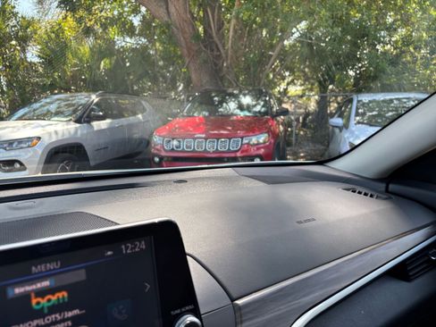 Used 2025 Nissan Altima 2.5 SV image 36