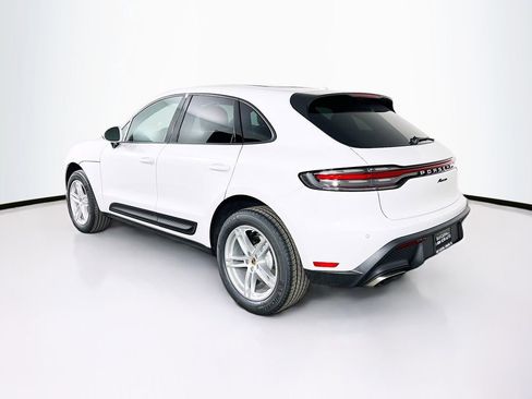 New 2026 Porsche Macan image 3