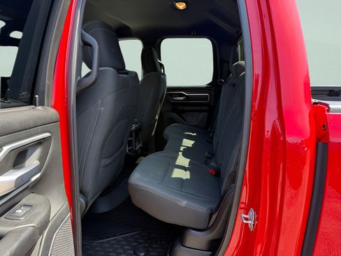 Used 2021 RAM 1500 Big Horn AWD/4WD image 5