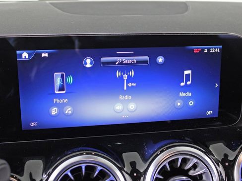 Certified 2025 Mercedes-Benz GLA 250 image 20