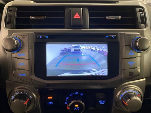 Used 2016 Toyota 4Runner SR5 image 16