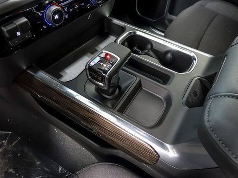 New 2026 Chevrolet Silverado 1500 LT image 18