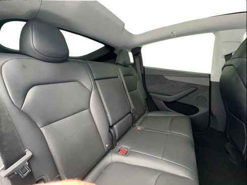 Used 2026 Tesla Model Y AWD image 24