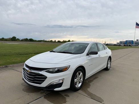 Used 2023 Chevrolet Malibu LS FWD image 9