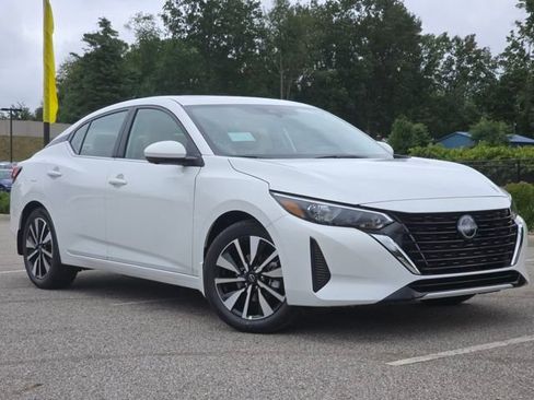 New 2025 Nissan Sentra SV w/ SV Premium Package image 2