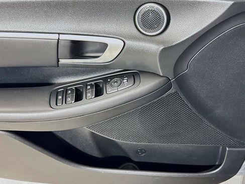 Used 2024 Hyundai Sonata SEL FWD image 15