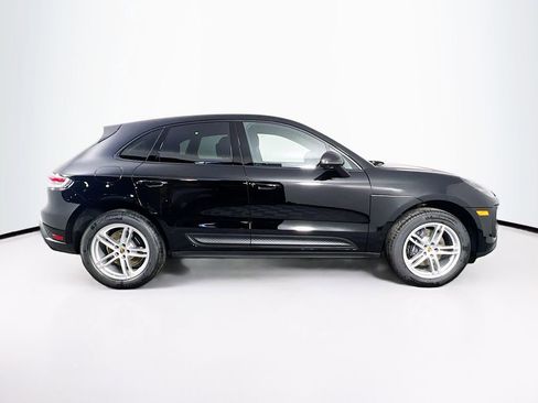 New 2026 Porsche Macan Base image 8