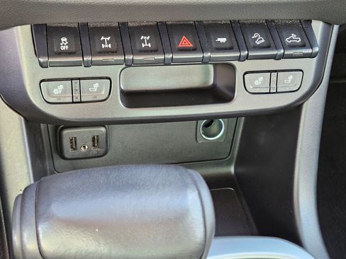 Used 2020 Chevrolet Colorado ZR2 image 25