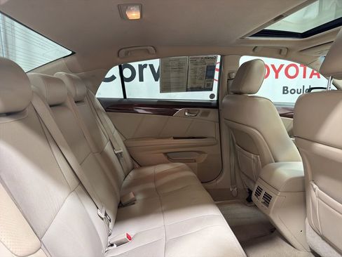 Used 2009 Toyota Avalon Limited FWD image 13