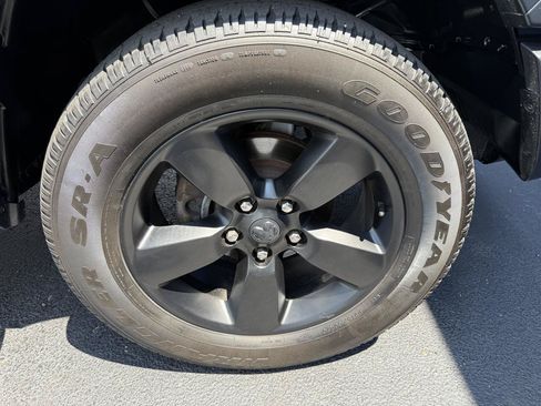 Used 2019 RAM 1500 Warlock AWD/4WD image 24