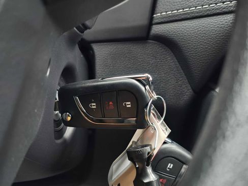 Certified 2025 Toyota RAV4 LE image 28