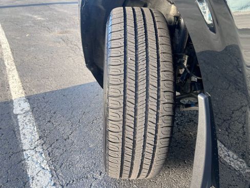 Used 2024 Ford Maverick Lariat FWD image 19