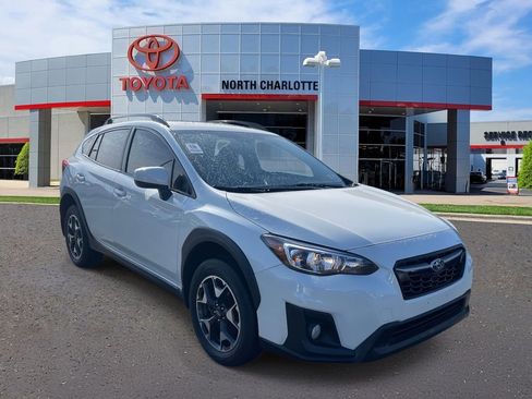 Used 2020 Subaru Crosstrek 2.0i Premium w/ Moonroof Package 2 image 1
