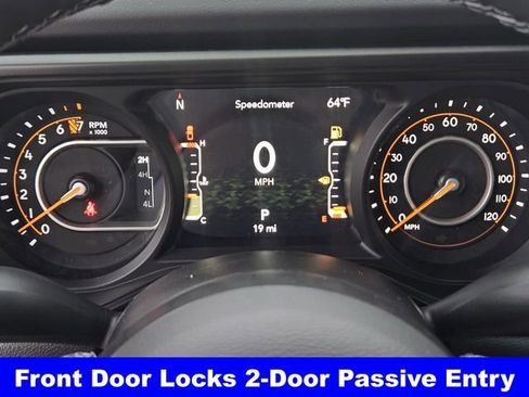 New 2025 Jeep Gladiator High Tide image 22