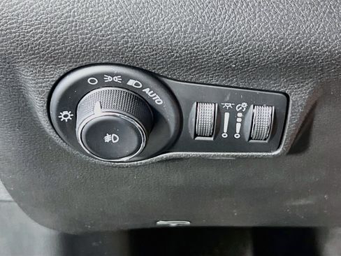 Used 2022 Jeep Compass Trailhawk w/ Trailhawk Elite Group AWD/4WD image 10