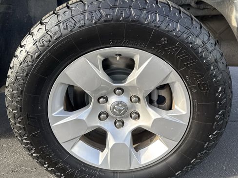 Used 2019 RAM 1500 Big Horn image 11