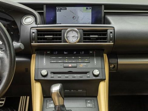 Used 2016 Lexus RC 200t image 8