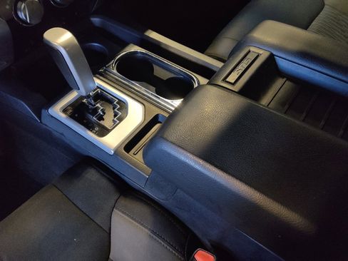 Used 2017 Toyota Tundra SR5 w/ SR5 Upgrade Package image 26