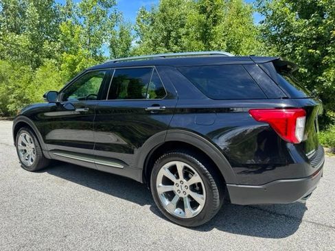Used 2020 Ford Explorer Platinum w/ Premium Technology Package AWD/4WD image 7