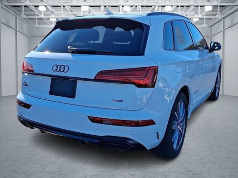 Used 2024 Audi Q5 e Premium Plus image 5