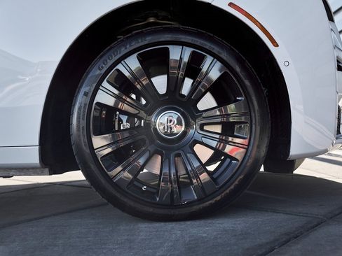 Used 2023 Rolls-Royce Ghost Base w/ Ghost Package image 20