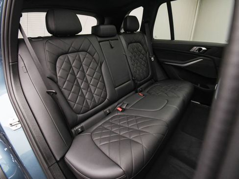 Used 2024 BMW X5 xDrive40i w/ Parking Assistance Package image 50