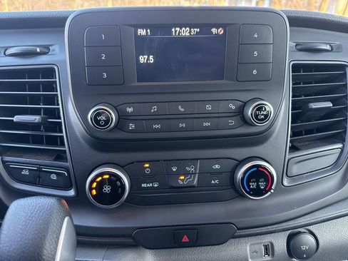 Used 2023 Ford Transit 250 Low Roof AWD w/ Exterior Upgrade Package image 16