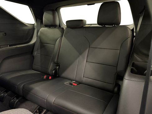 New 2026 Chevrolet Traverse RS AWD/4WD image 11