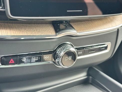 New 2026 Volvo XC60 B5 Plus w/ Protection Package Premier image 16