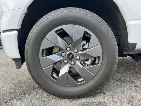 Certified 2023 Ford F150 Lightning Lariat image 12