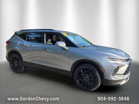 Certified 2023 Chevrolet Blazer LT w/ Convenience Package FWD image 8