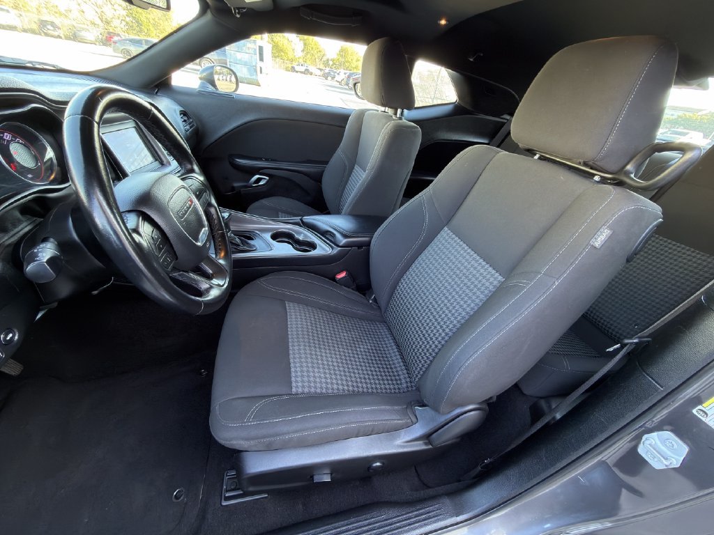 Used 2023 Dodge Challenger SXT RWD image 22