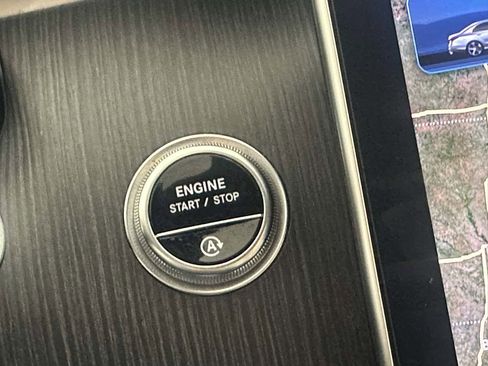 Used 2022 Mercedes-Benz C 300 4MATIC Sedan w/ Pinnacle Trim Package image 35