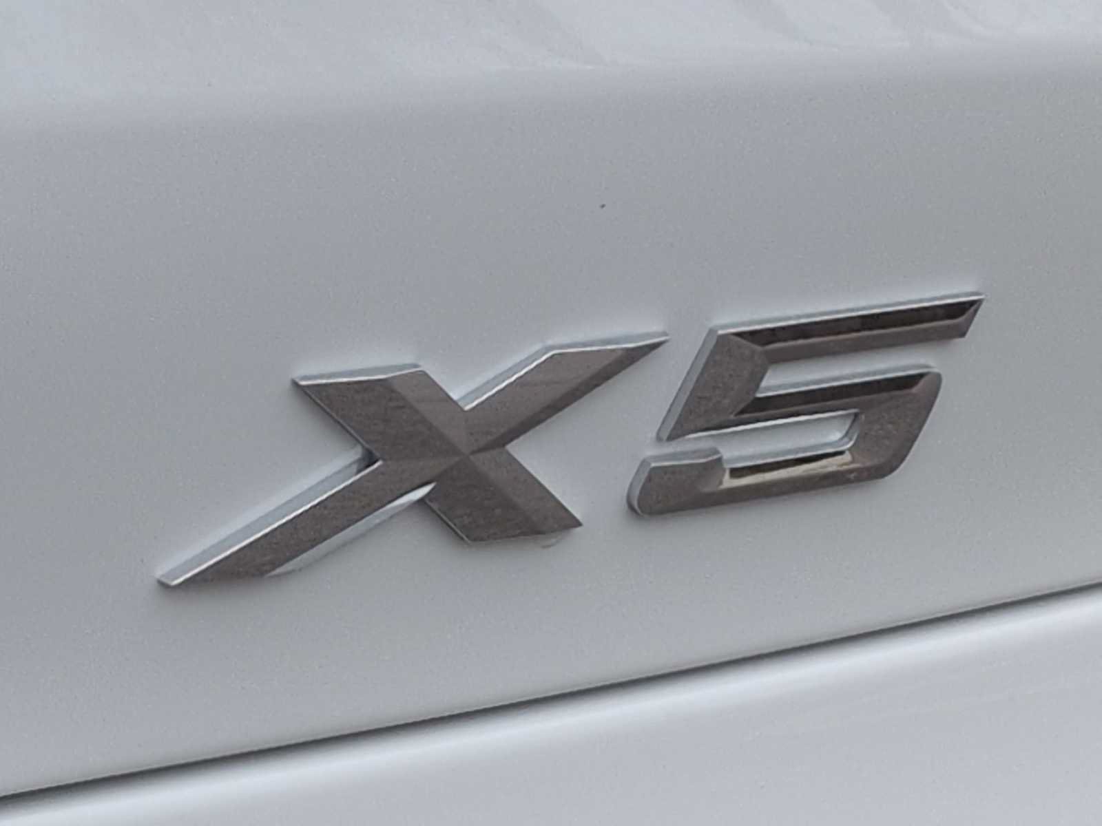 Used 2026 BMW X5 xDrive40i w/ Premium Package AWD/4WD image 12