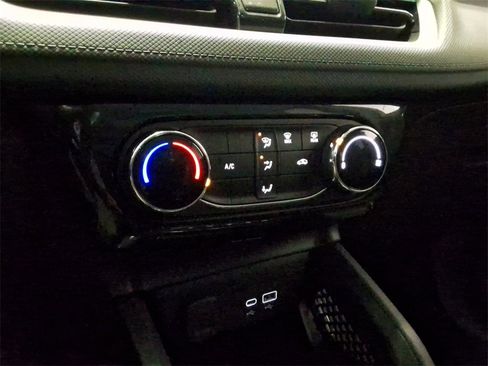 Used 2024 Chevrolet TrailBlazer LT image 17