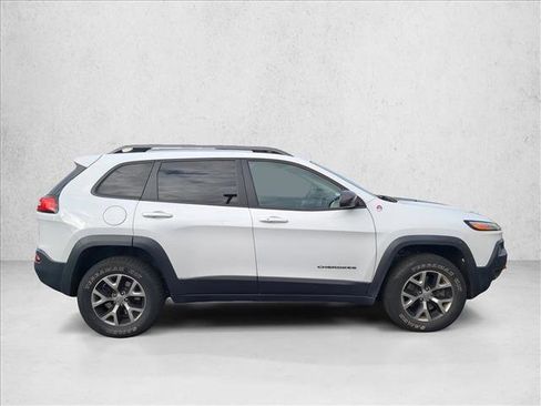 Used 2014 Jeep Cherokee Trailhawk w/ Technology Group image 4