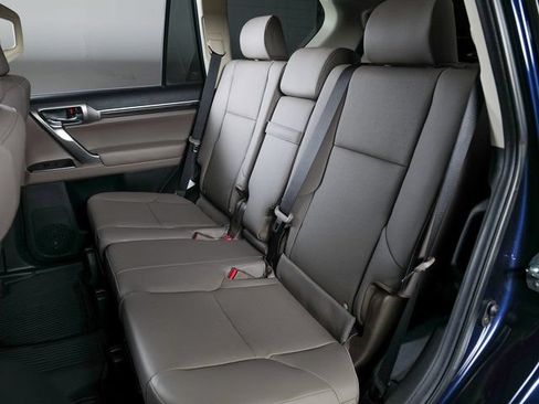 Used 2023 Lexus GX 460 Premium w/ Premium Package AWD/4WD image 5