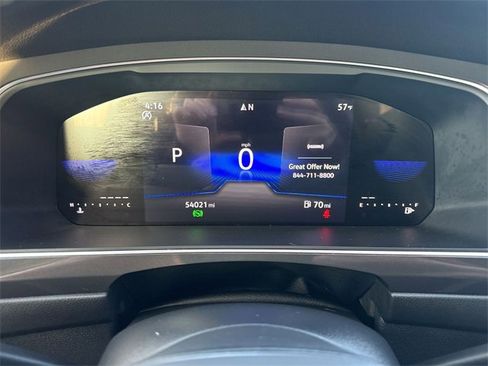 Used 2023 Volkswagen Tiguan SE image 32