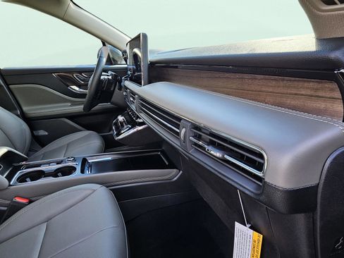 New 2026 Lincoln Corsair Reserve w/ Jet Appearance Package image 14