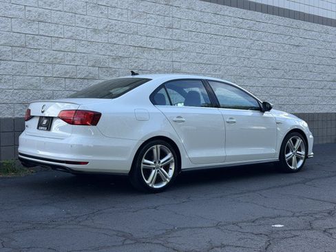 Used 2017 Volkswagen Jetta GLI FWD image 15